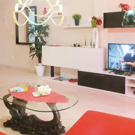 Apartamento Amazing In Costa With 2 Bedrooms And Outdoor Swimming Pool